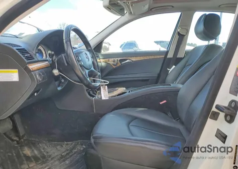 2009 Mercedes-Benz E 350 4Matic z USA, uszkodzony, nr VIN WDBUF87X09B439331